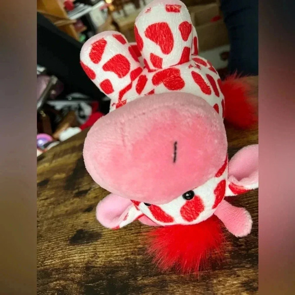 Russ | White Cow Plush With Heart. - Picture 8 of 10